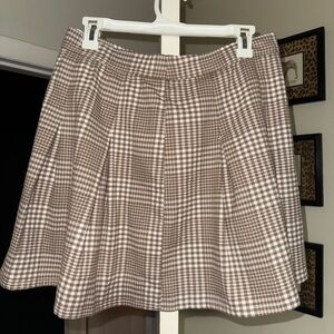 Hollister Ultra High-Rise White and Beige Tennis Skirt